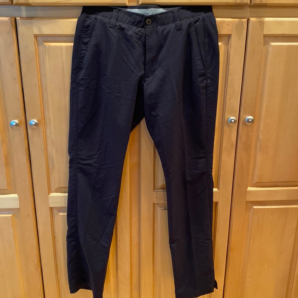 Under Armour Men’s Loose Fit Match Play Vented Golf PantsTan Size 32/34